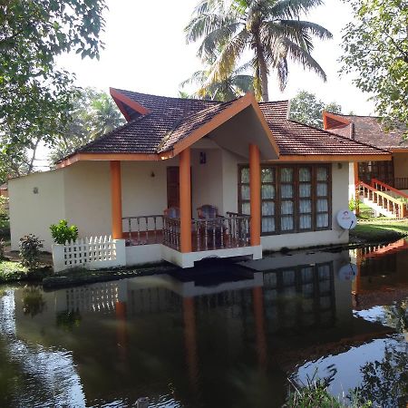 Club Mahindra Kumarakom Dış mekan fotoğraf